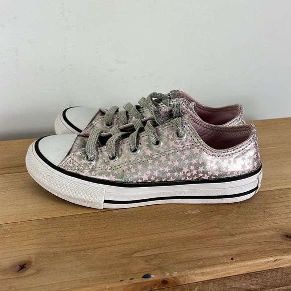 Converse silver pink star low top all star chuck Taylor youth size 12 - Picture 4 of 8